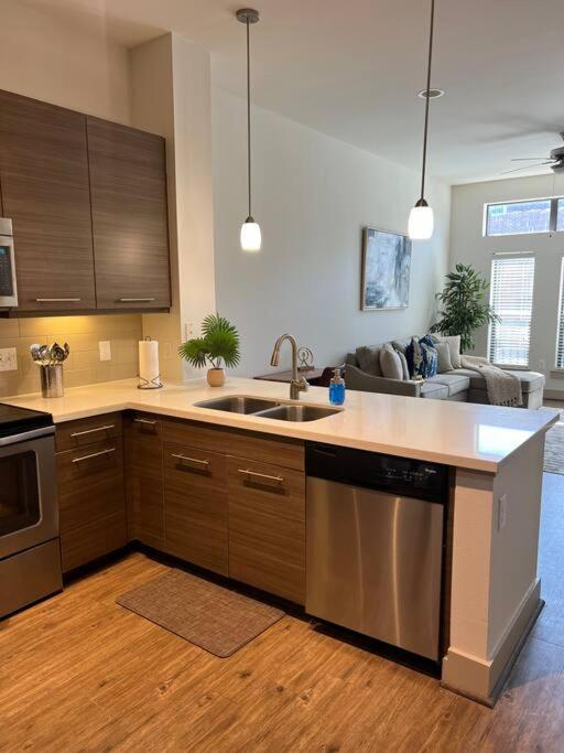 Lovely 1 Bedroom Apt Midtown Htx Houston Ngoại thất bức ảnh